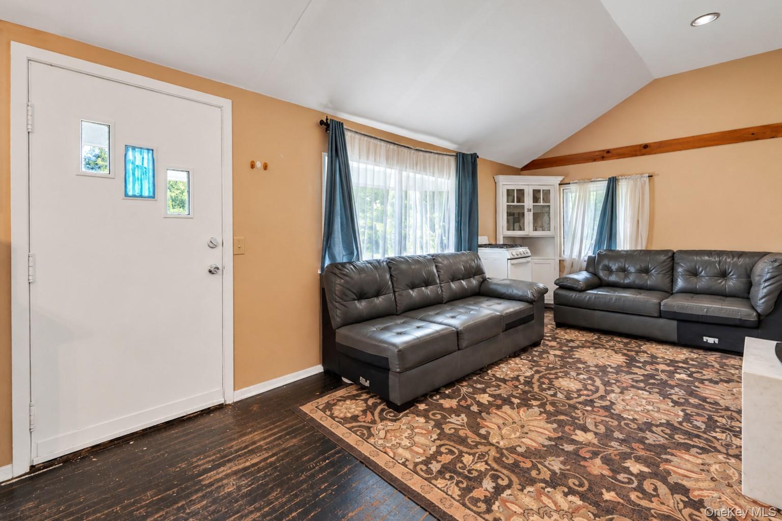 4 Holzman Drive Property Photo 3