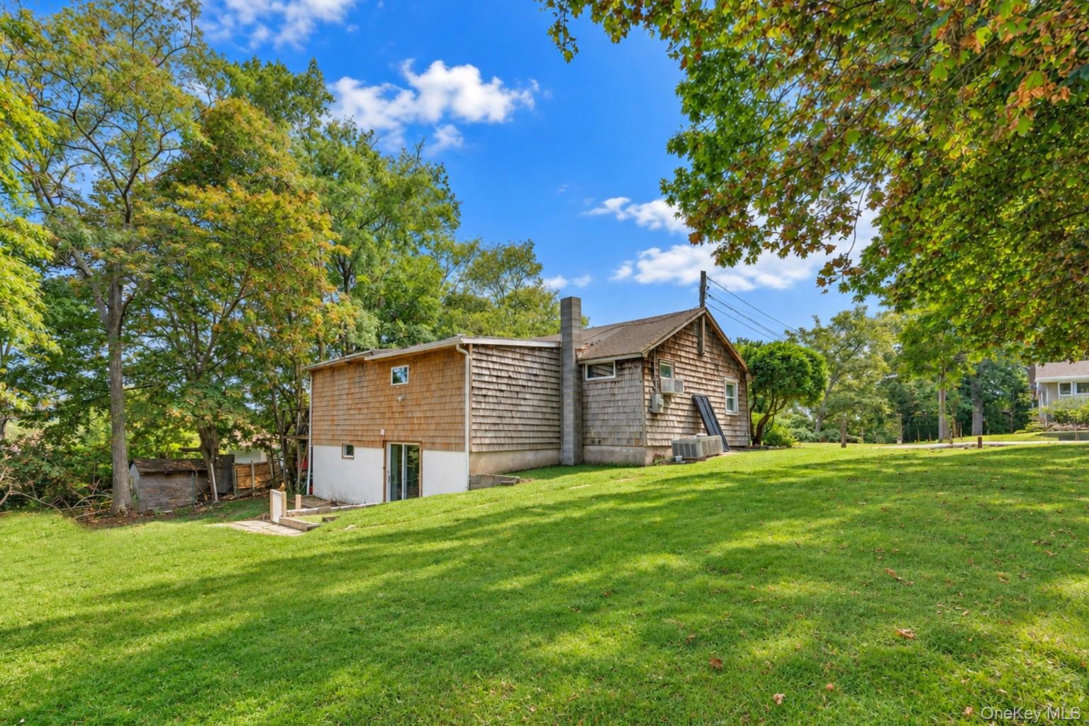 4 Holzman Drive Property Photo 14