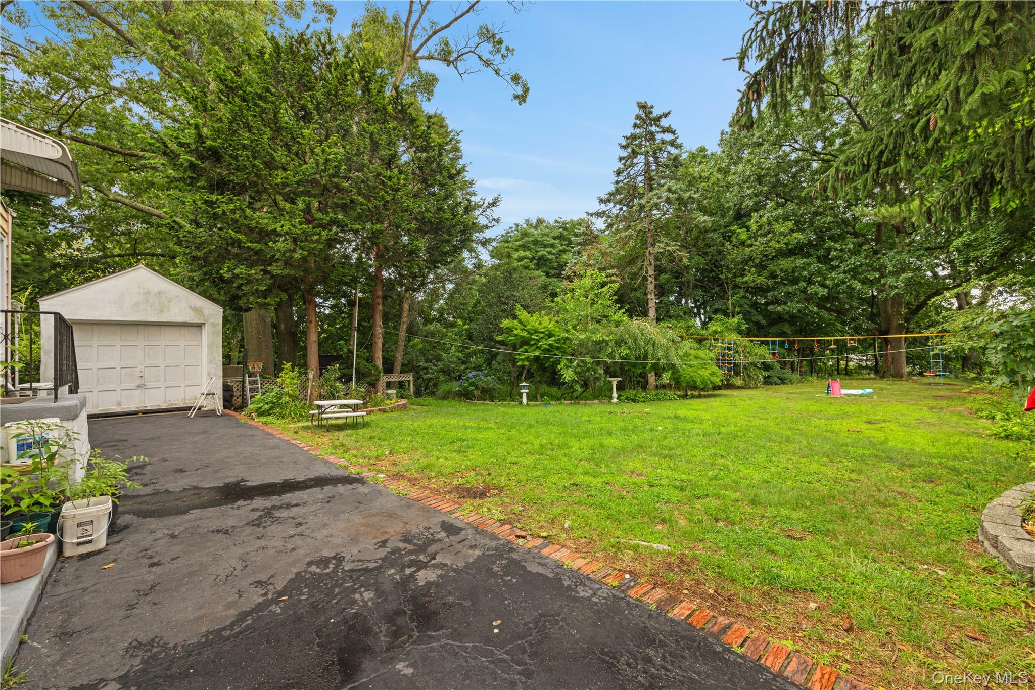 134 Hart Avenue Property Photo 47