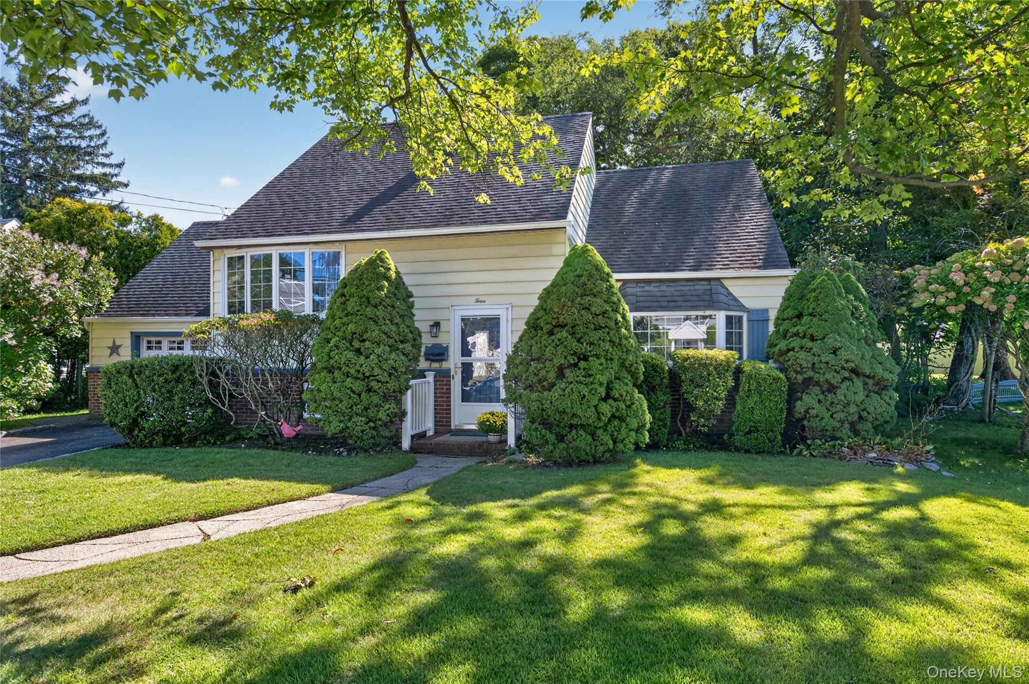 4 Oaktree Lane Property Photo 2