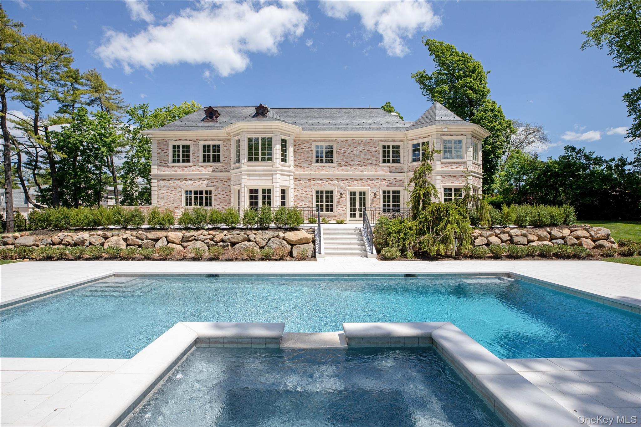 6 Foxwood Road Property Photo 2