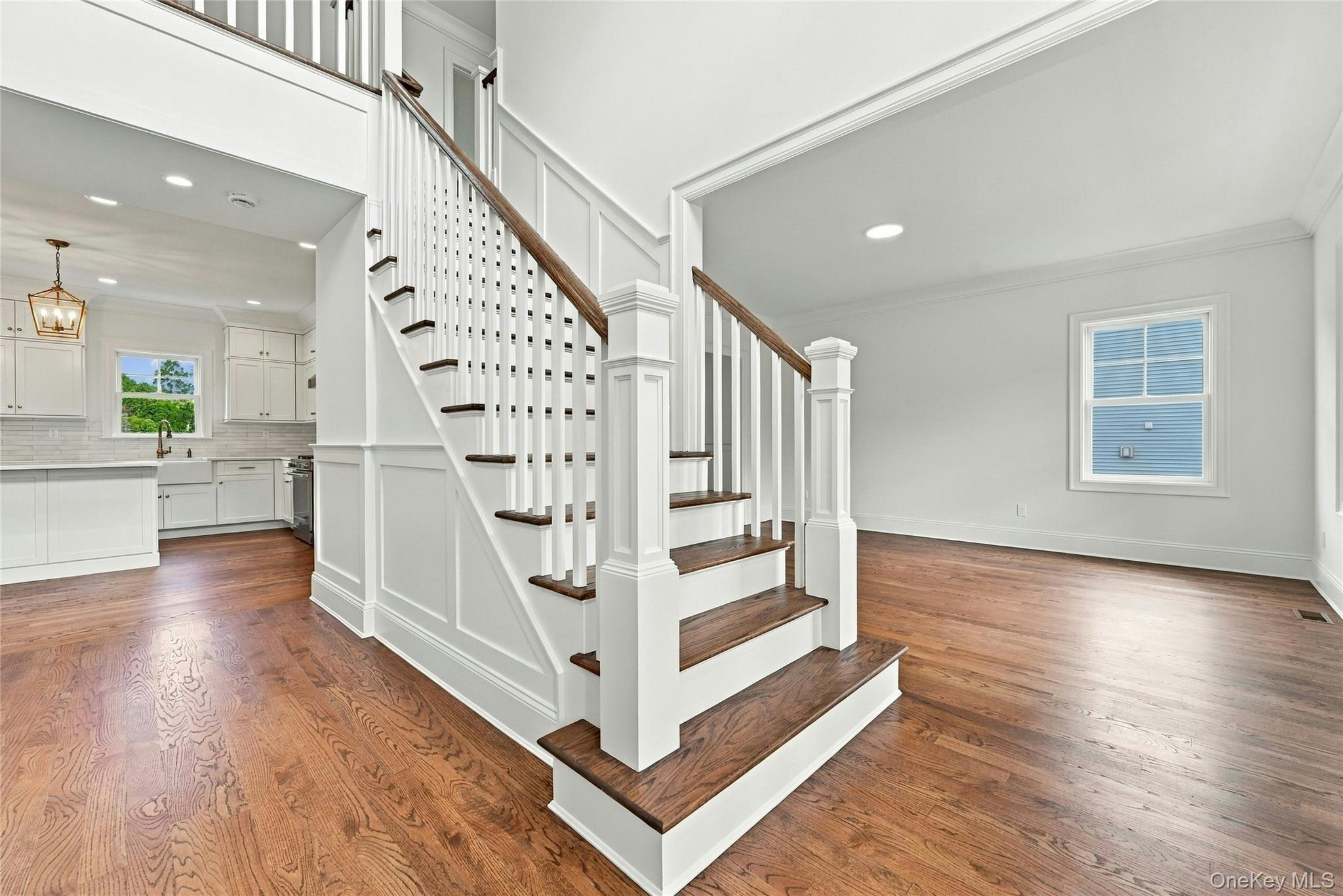 469 Clay Pitts Road Property Photo 3