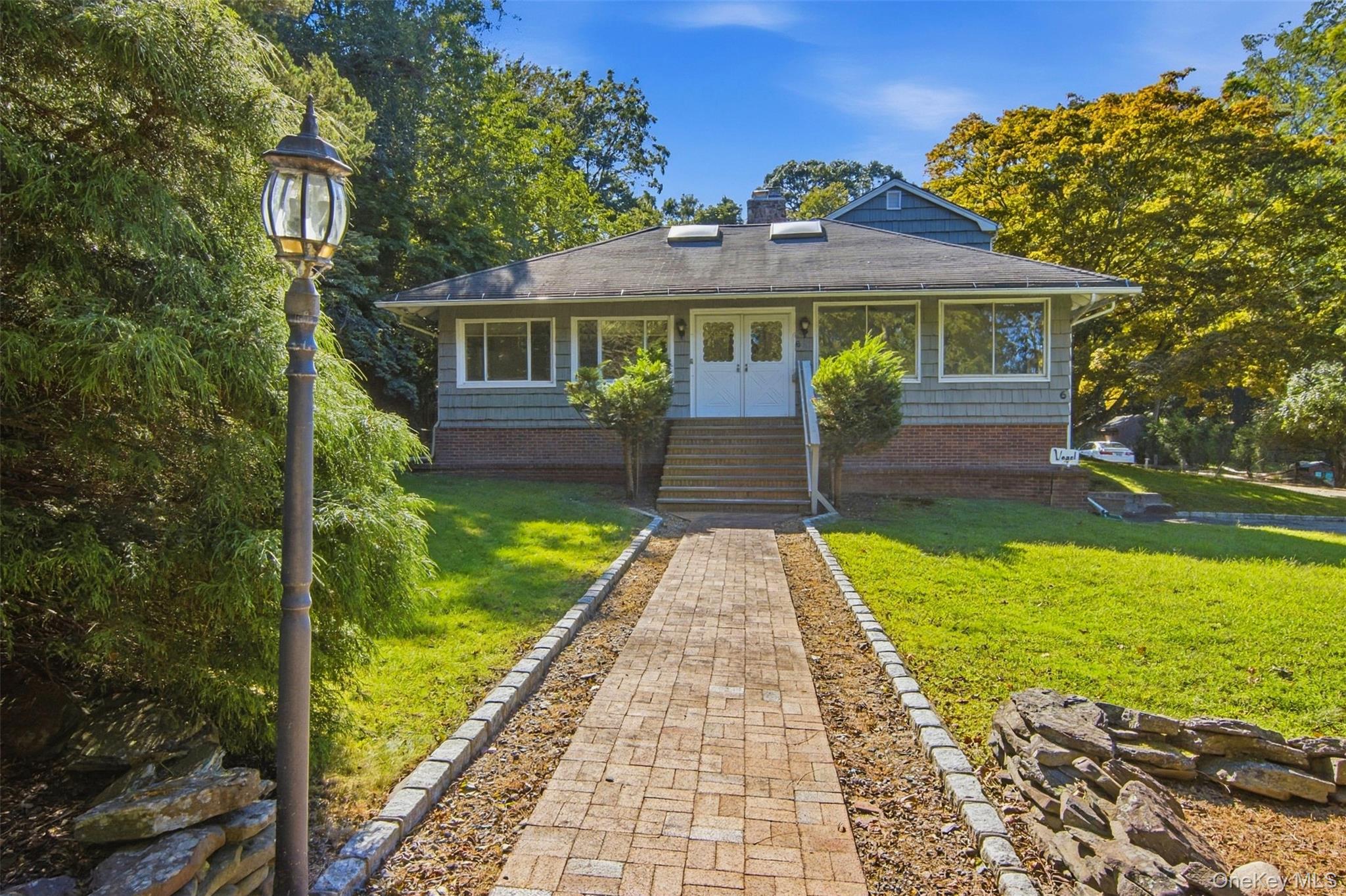 6 Barnhart Place Property Photo 1