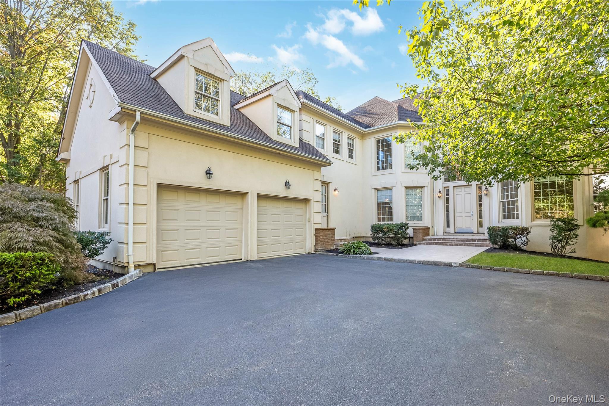 61 Charney Court