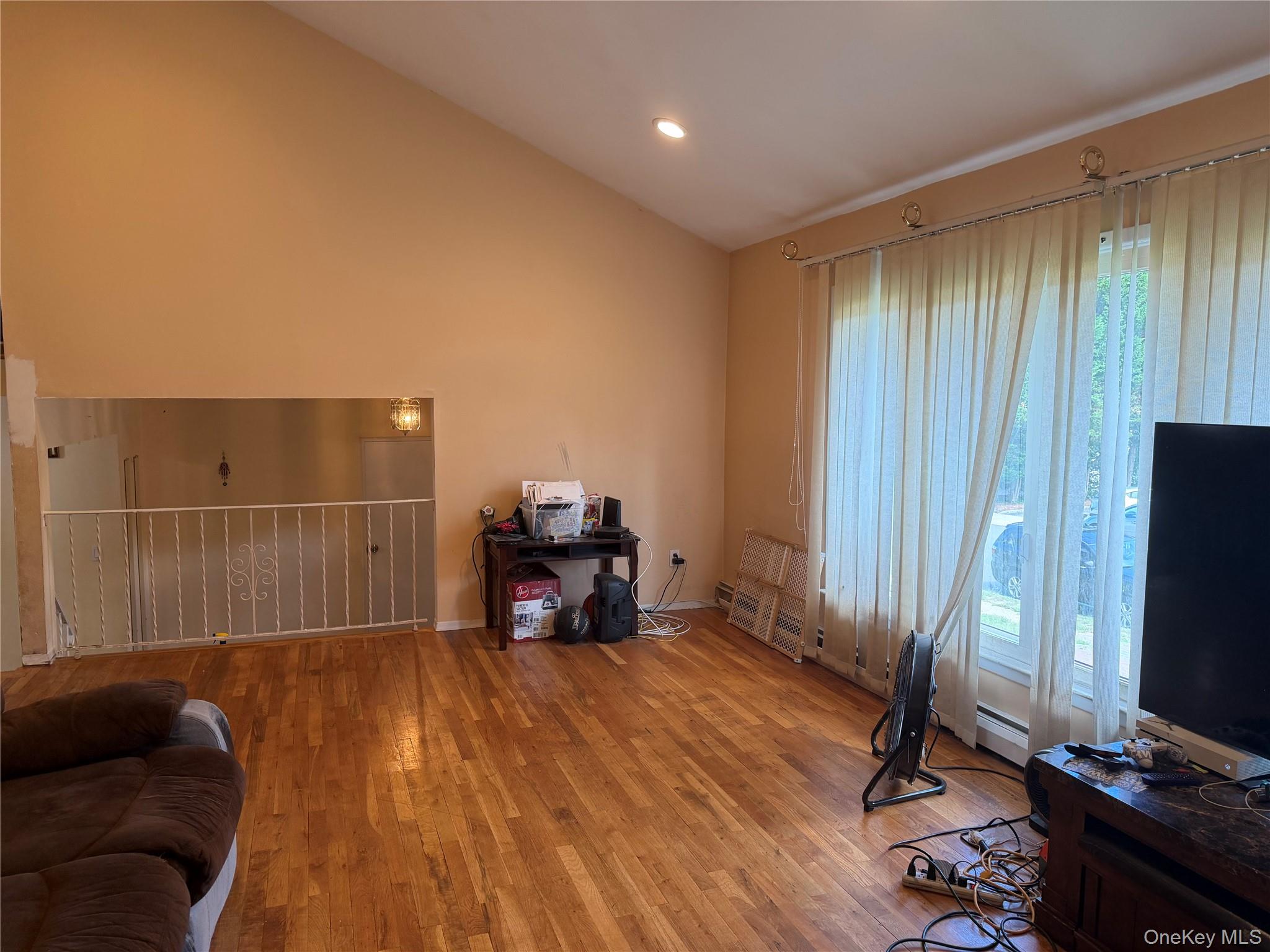 36 E Willow Street Property Photo 12