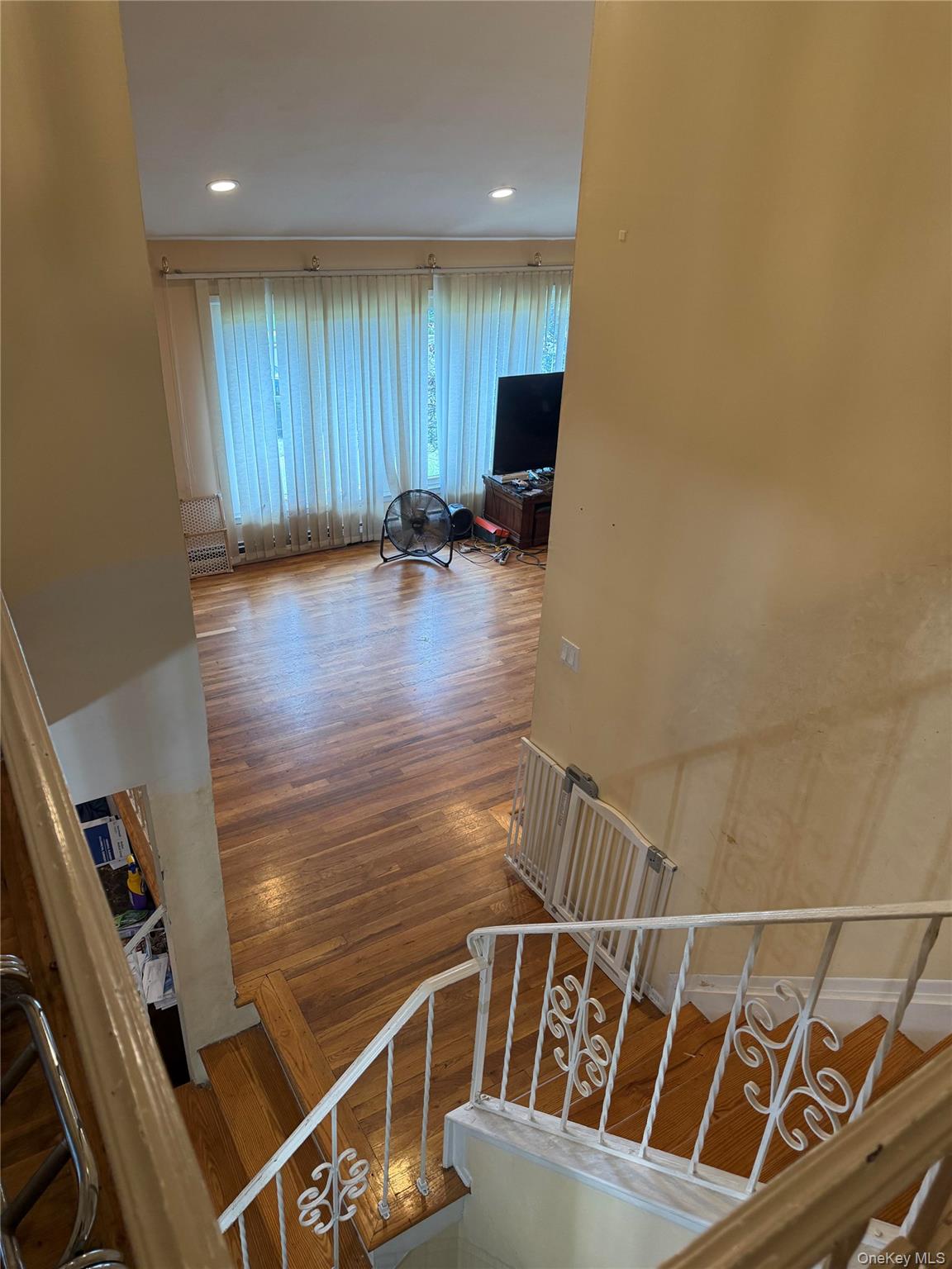 36 E Willow Street Property Photo 14