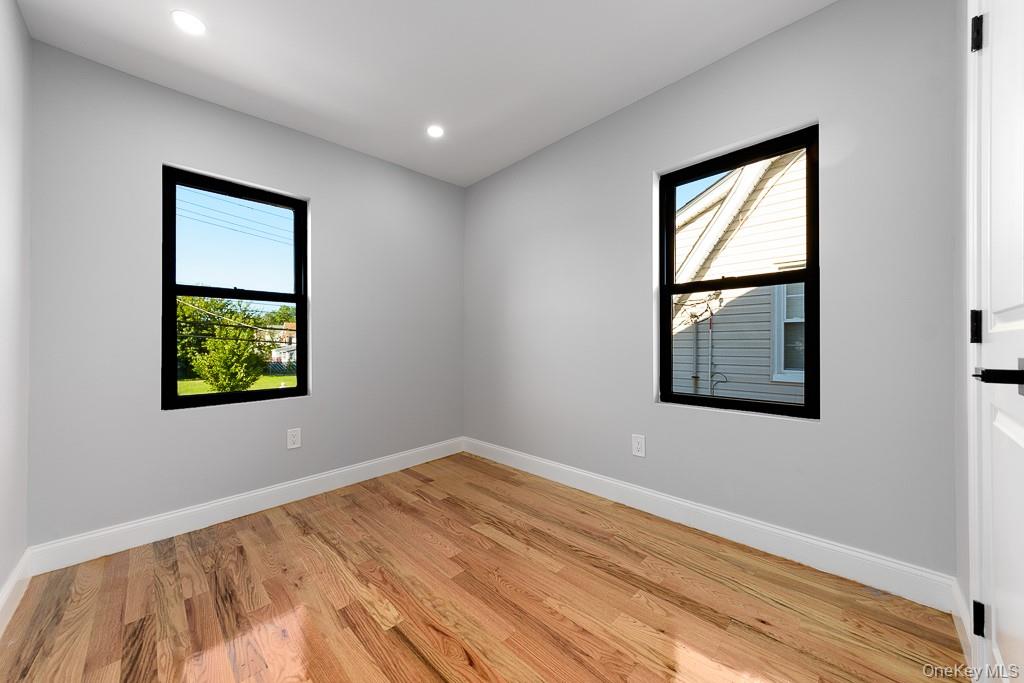 19716 Linden Boulevard Property Photo 10