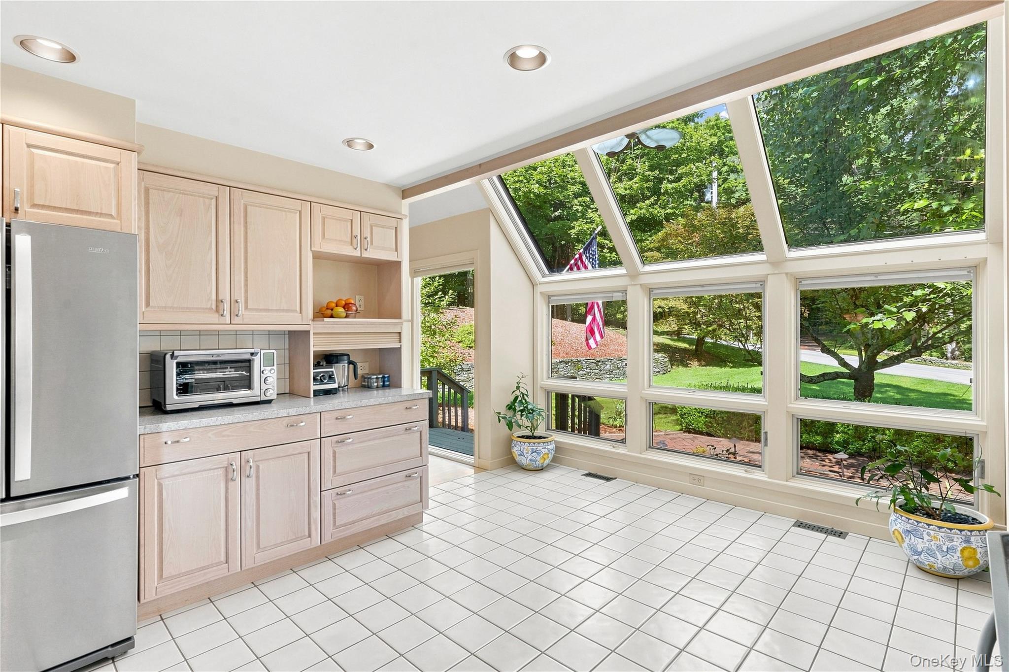 74 Ring Road Property Photo 4
