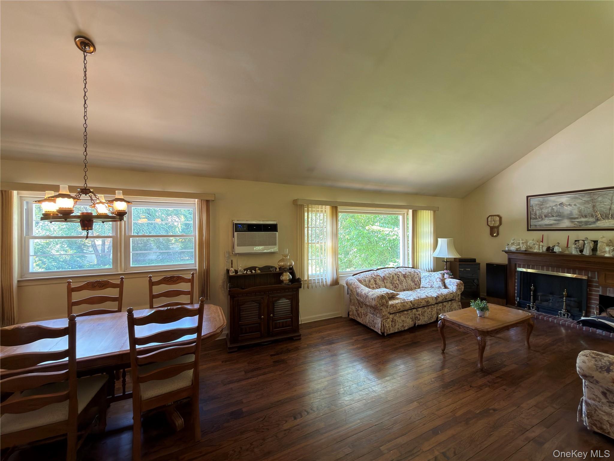 411 Cornwell Avenue Property Photo 6