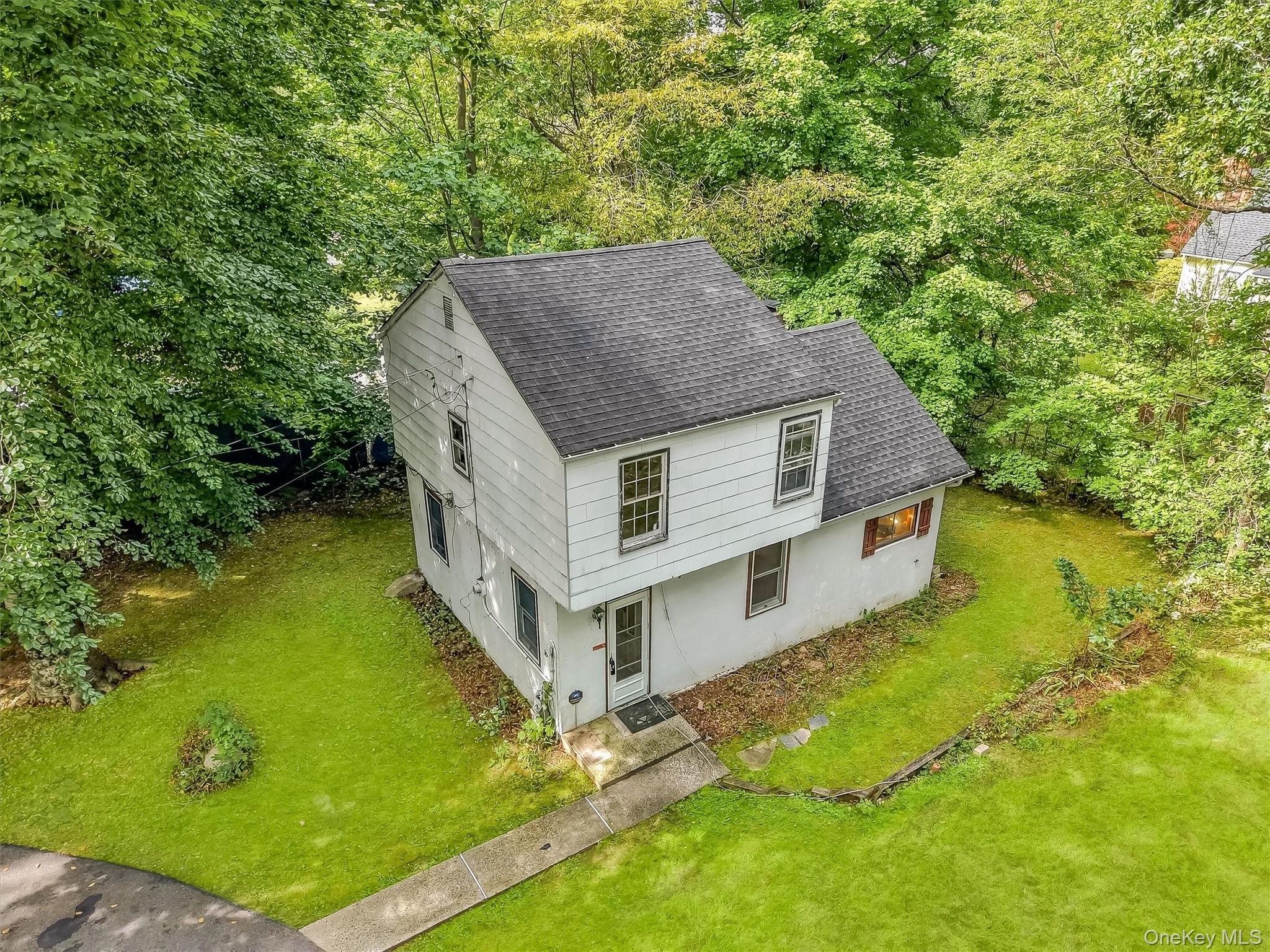 16 Cottage Avenue Property Photo 3
