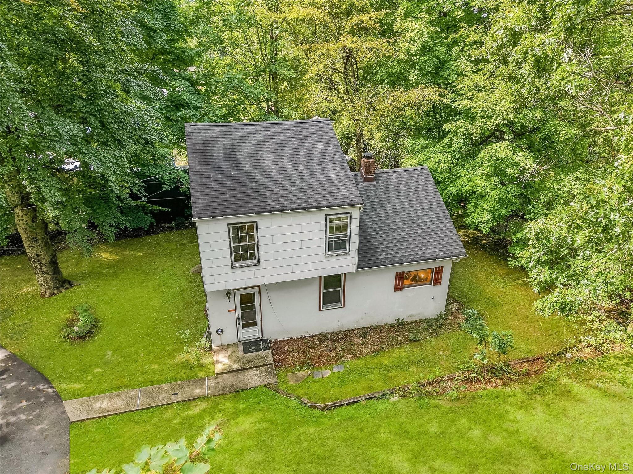 16 Cottage Avenue Property Photo 4