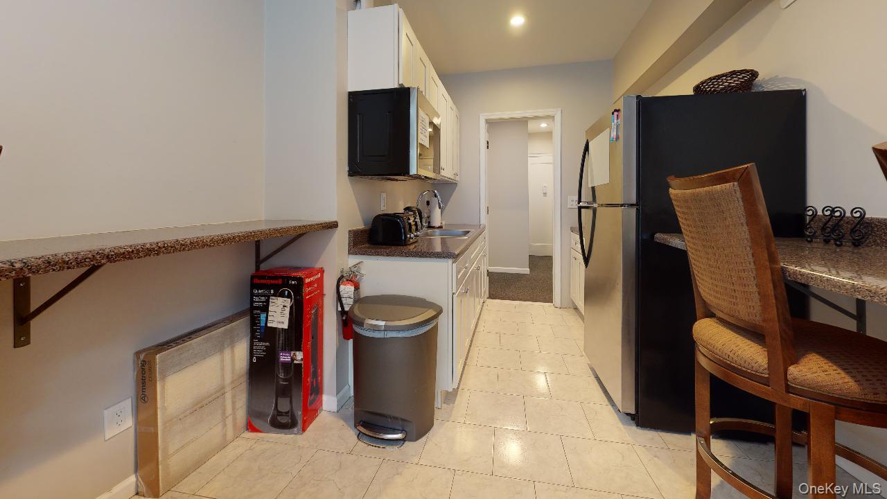 98-120 Queens Boulevard Property Photo 13