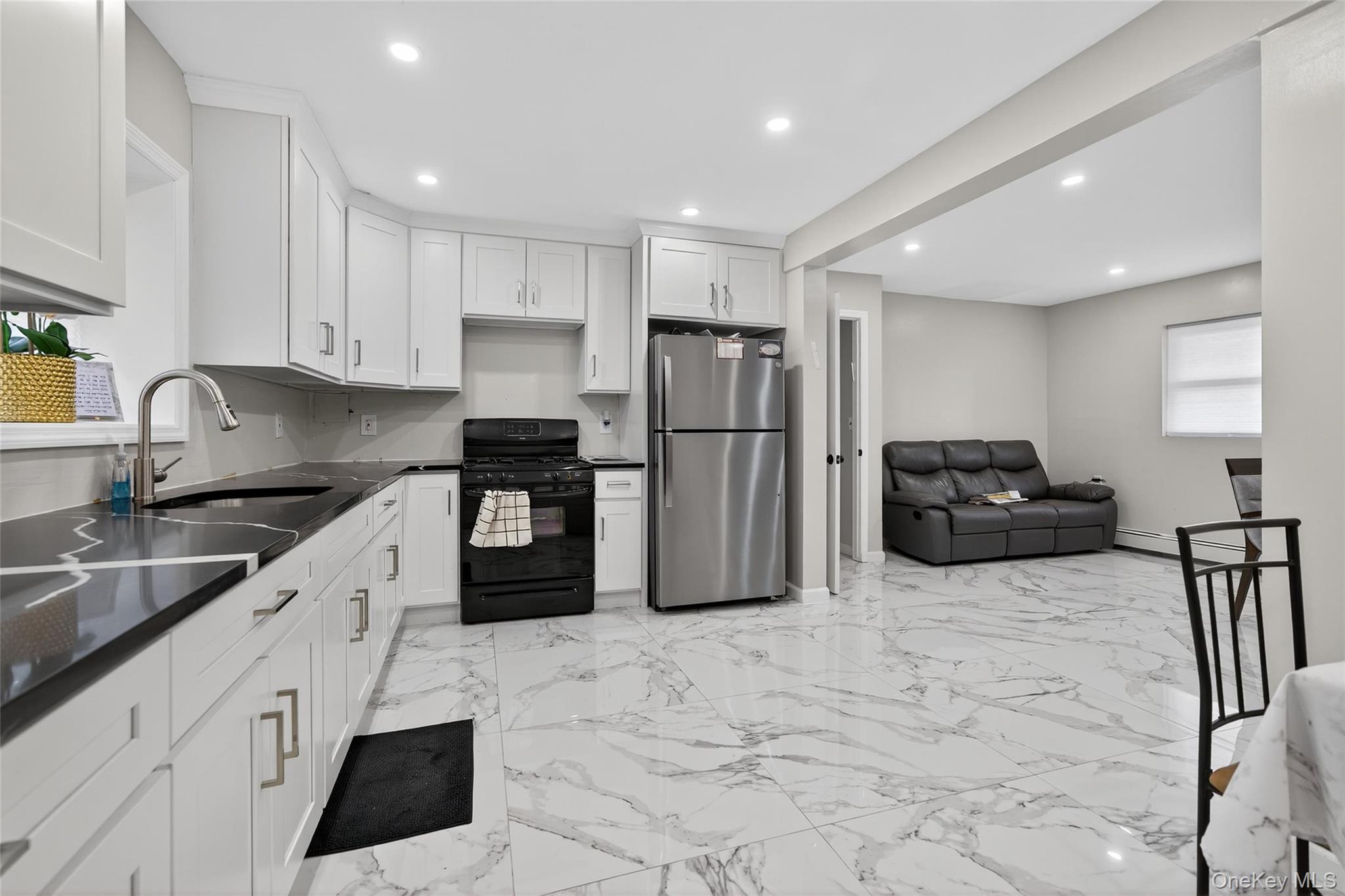 11 Pennsylvania Avenue Property Photo 23