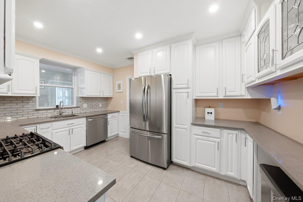 197 Saint Johns Avenue Property Photo 14