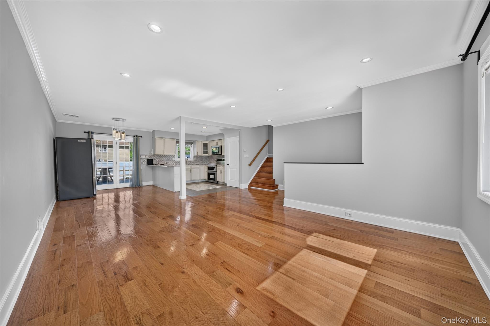 11 Lincrest Street Property Photo 4