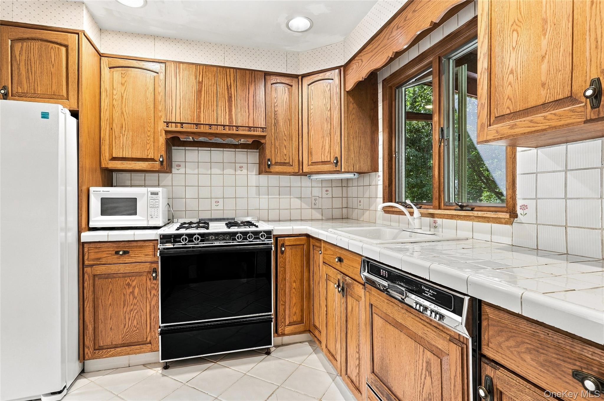 218 Gallagher Street Property Photo 8