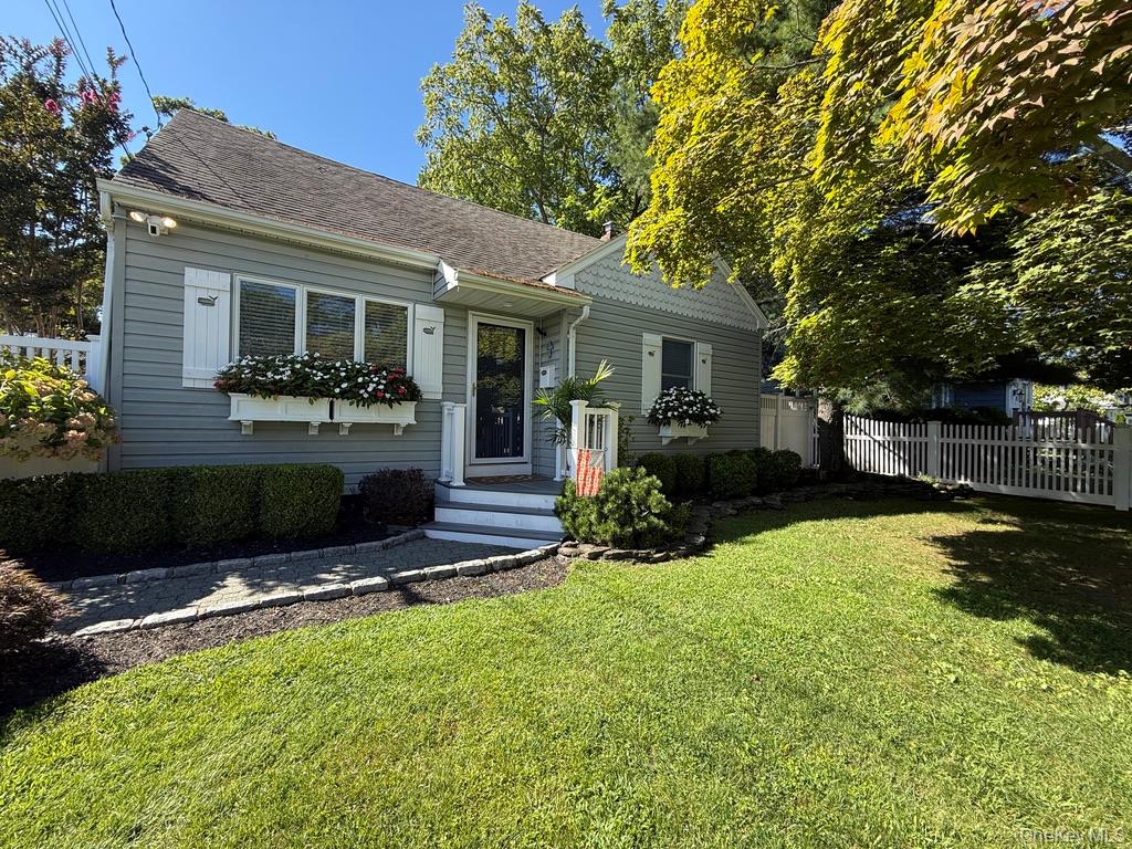 124 Smith Avenue Property Photo 1
