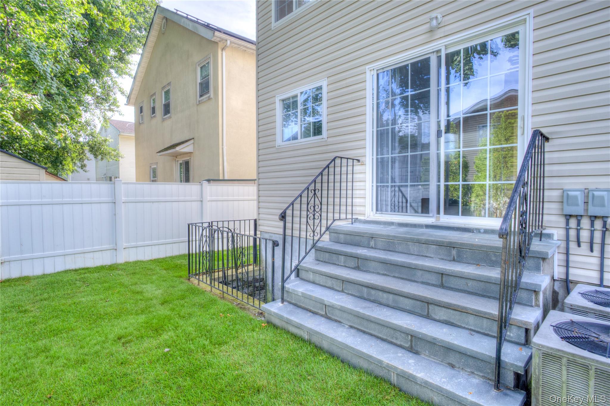 15b Mohegan Avenue B Property Photo 27