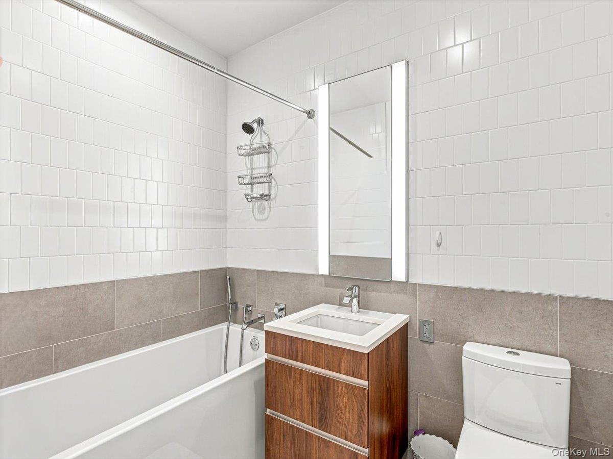 2121 31st Street 2c Property Photo 23