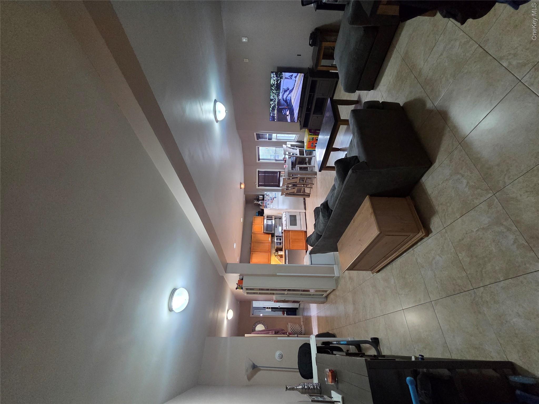 10008 157th Avenue Property Photo 8