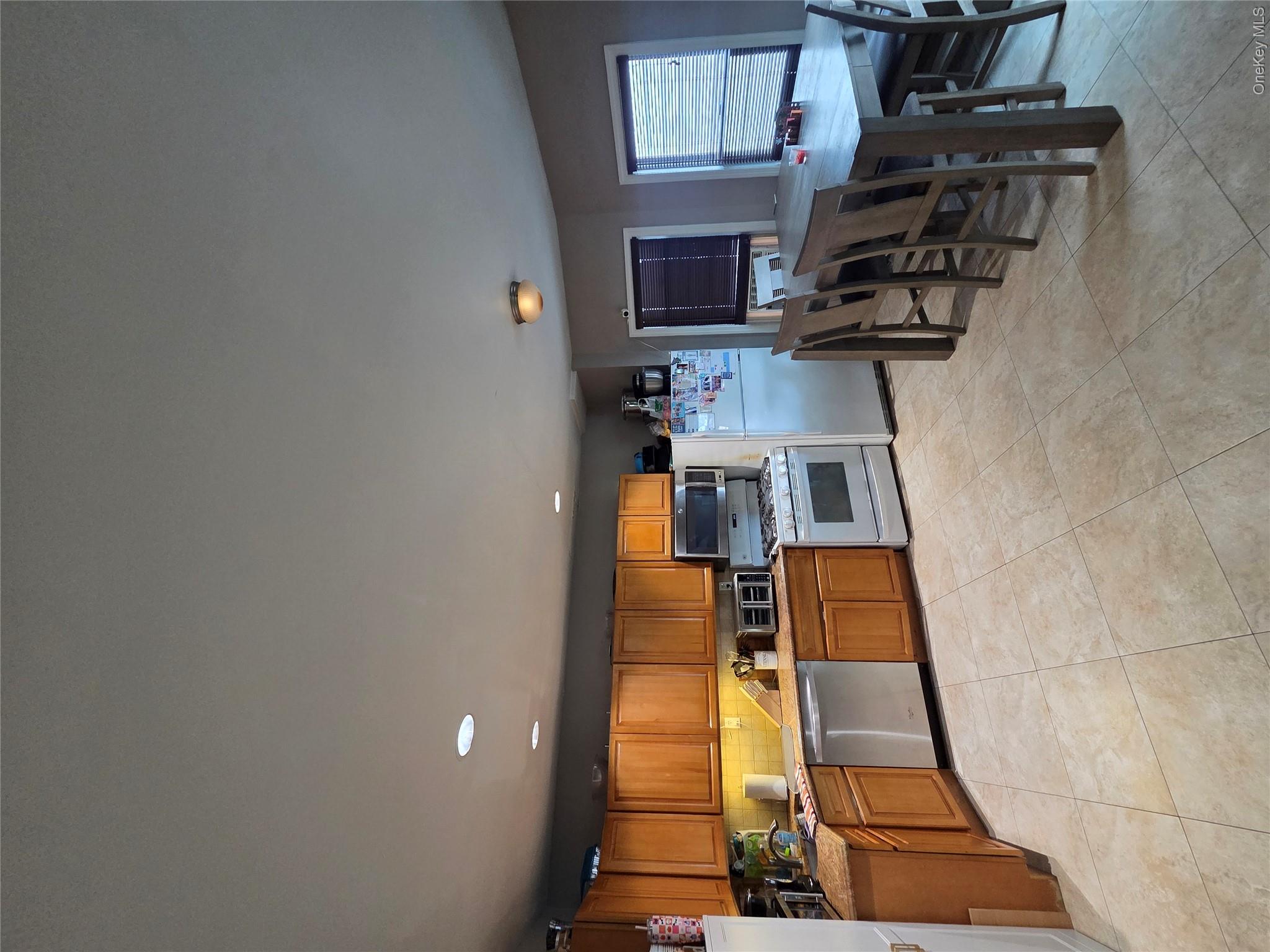 10008 157th Avenue Property Photo 9