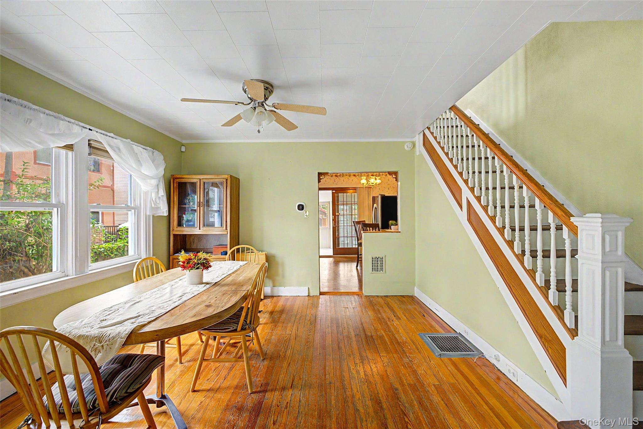 6128 62nd Street Property Photo 5