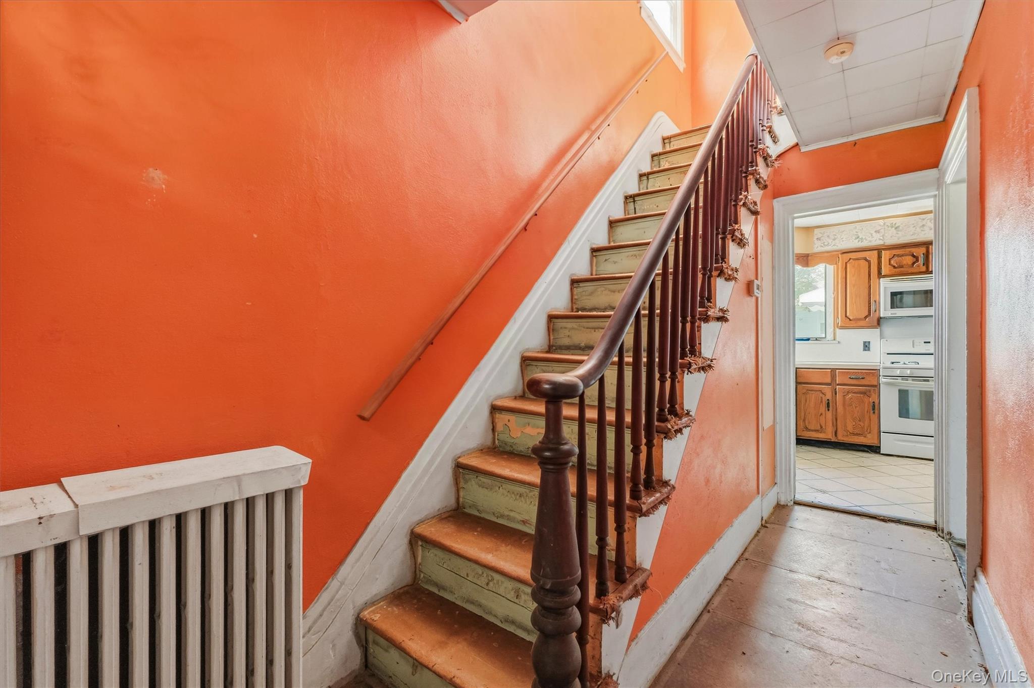 102 Delafield Street Property Photo 4