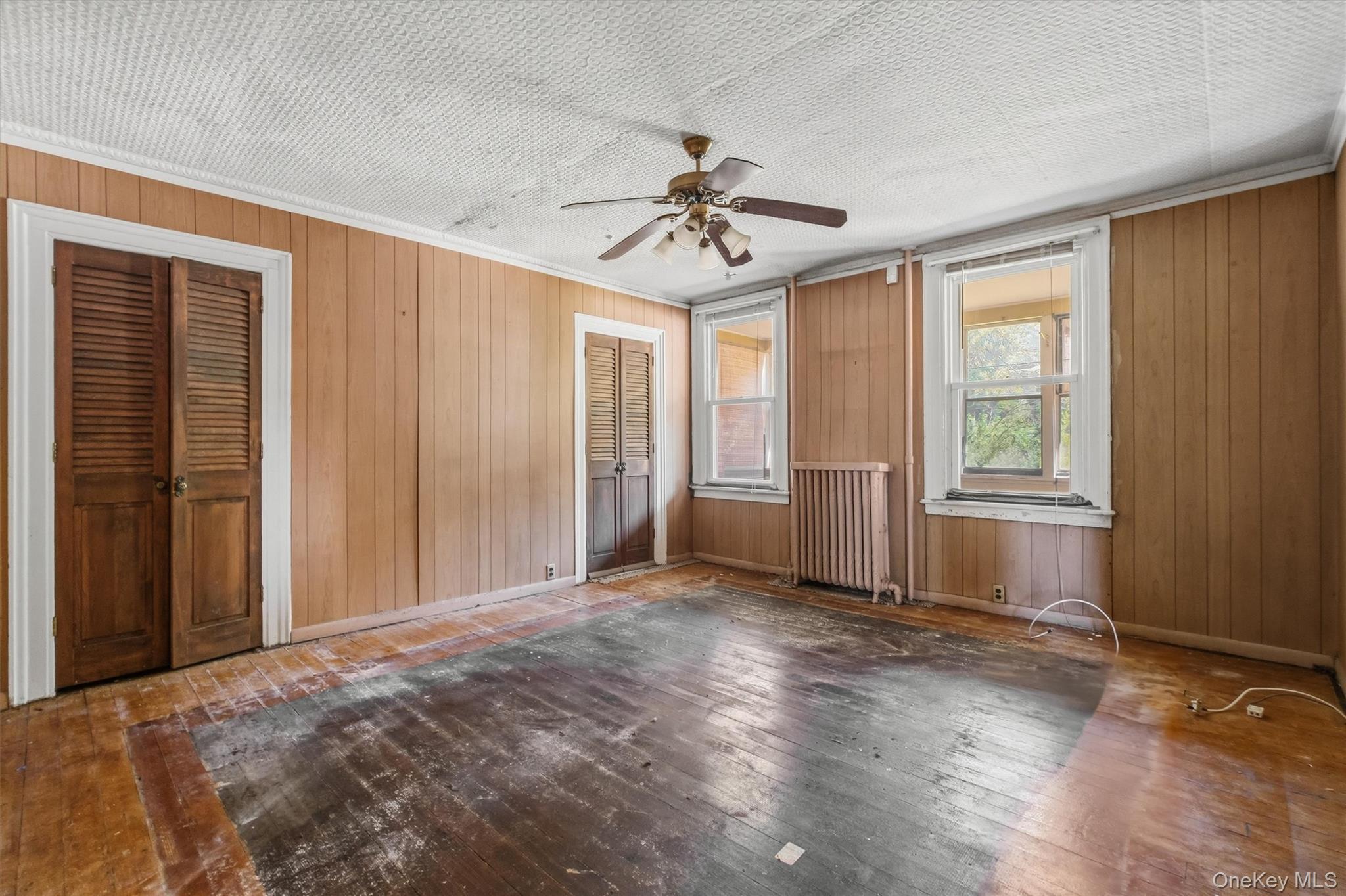 102 Delafield Street Property Photo 5
