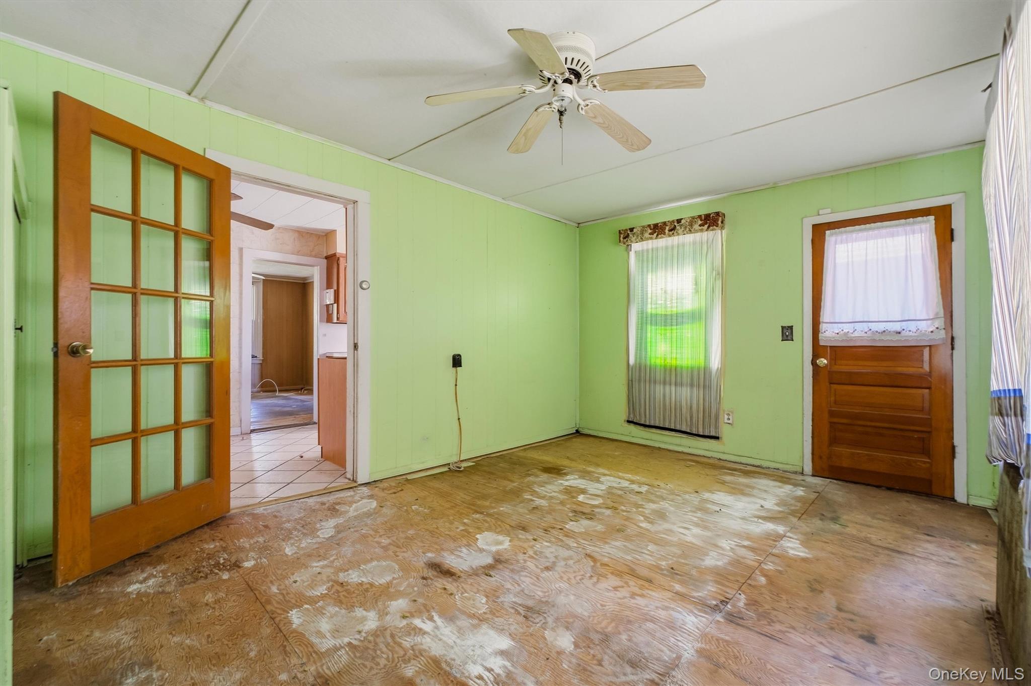 102 Delafield Street Property Photo 10
