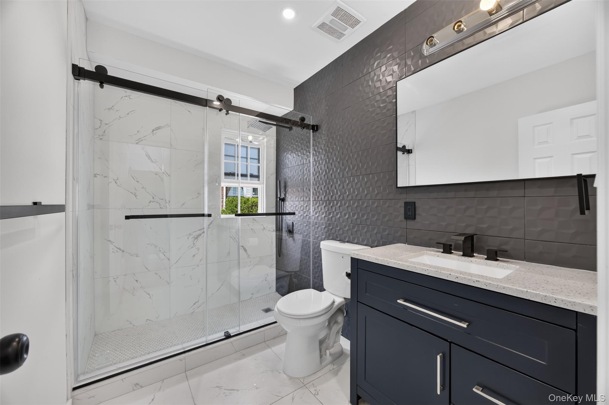 33 Carol Street Property Photo 13