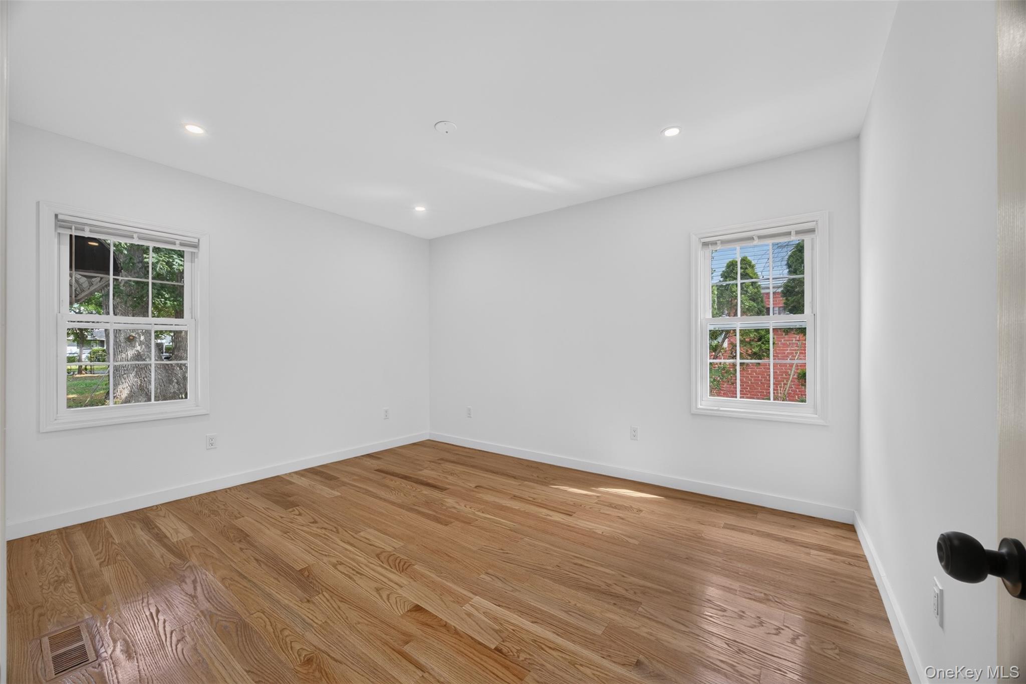 33 Carol Street Property Photo 14