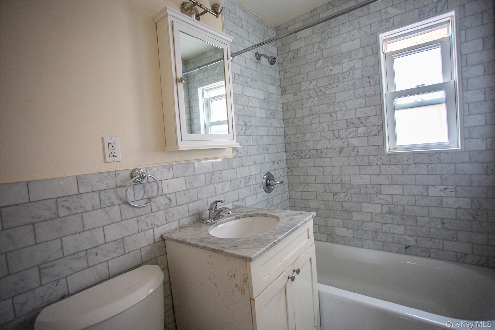 765 Shore Road 1l Property Photo 8