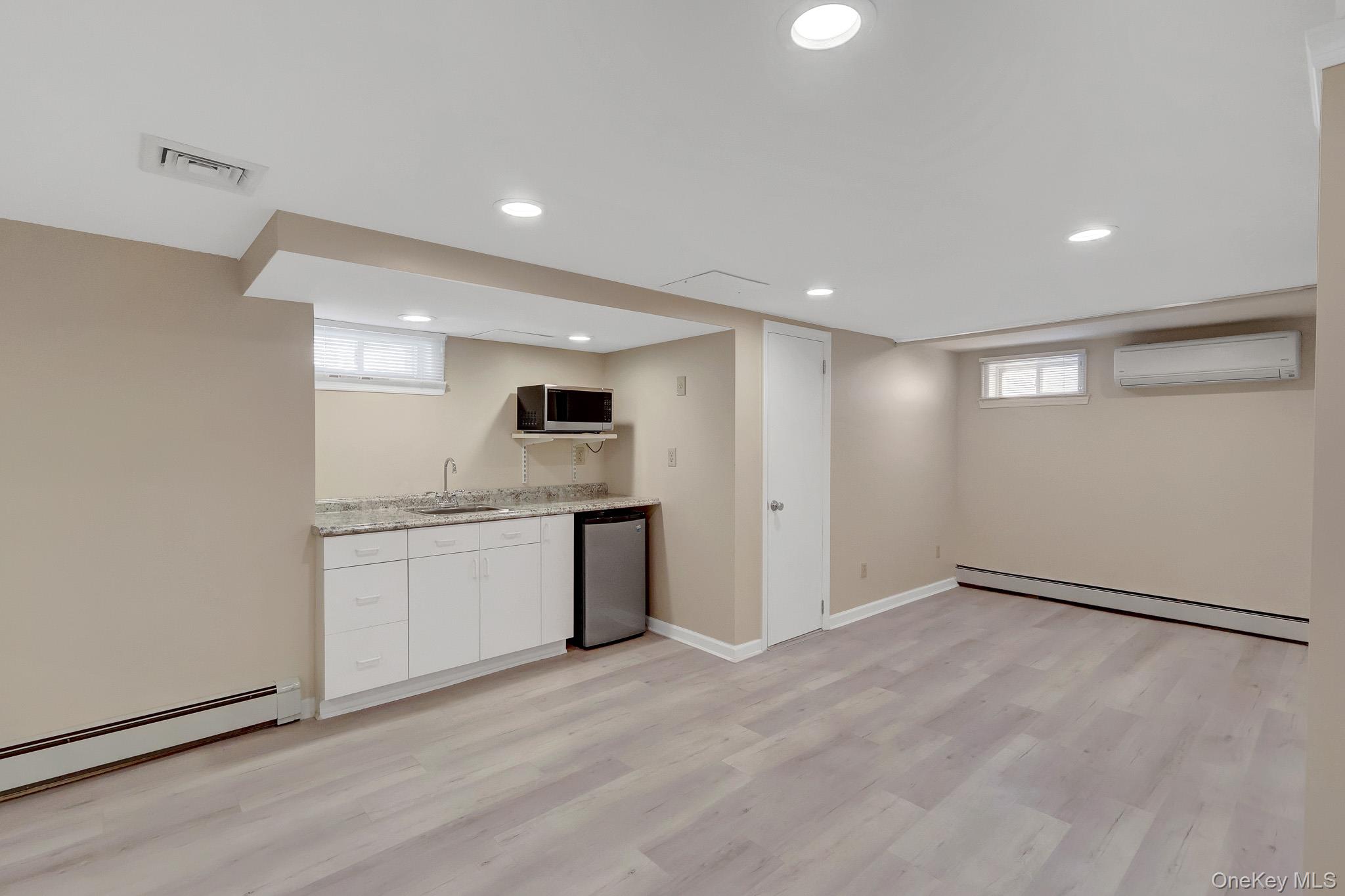 148 S Dean Street Property Photo 25