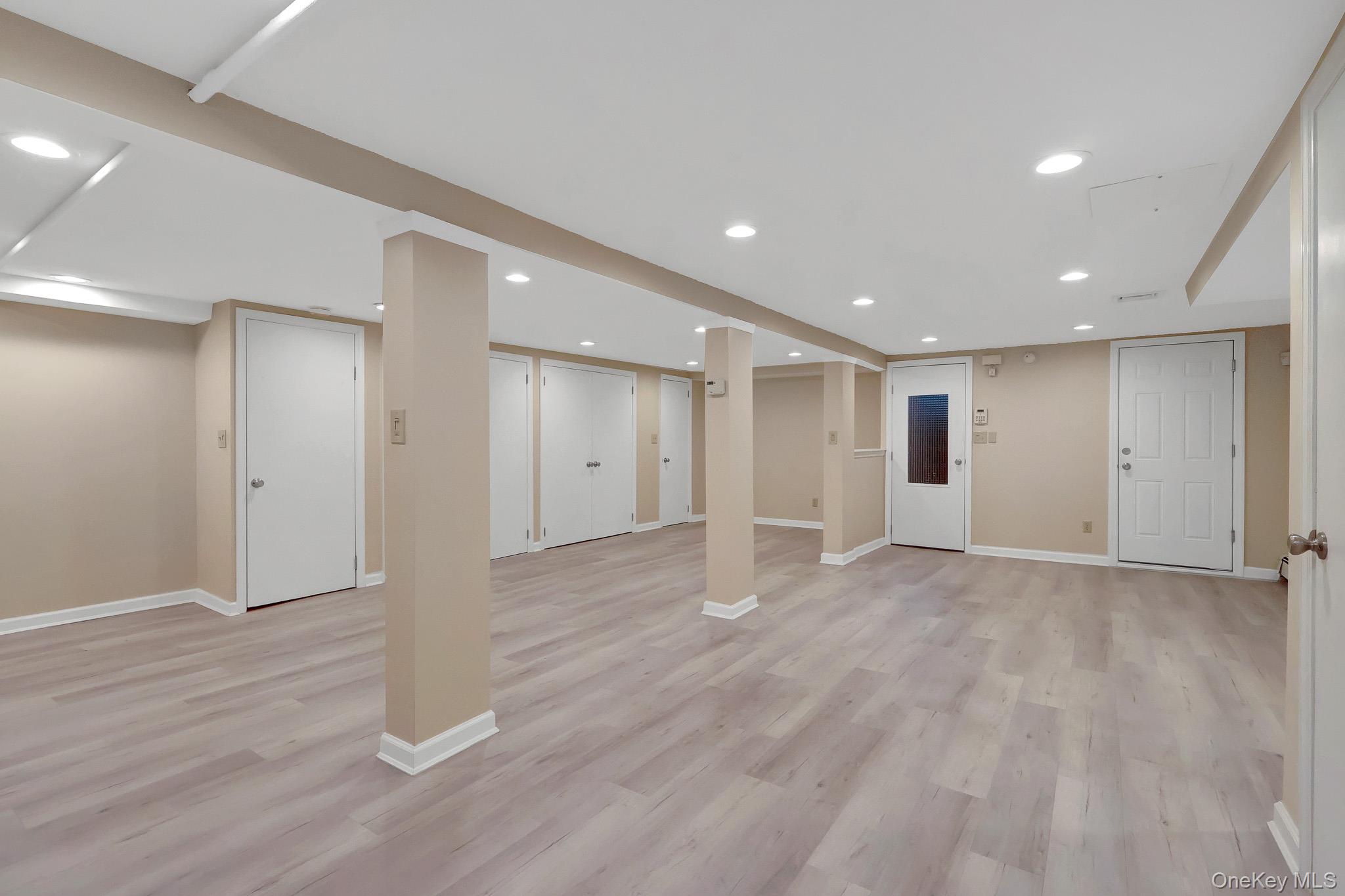 148 S Dean Street Property Photo 26