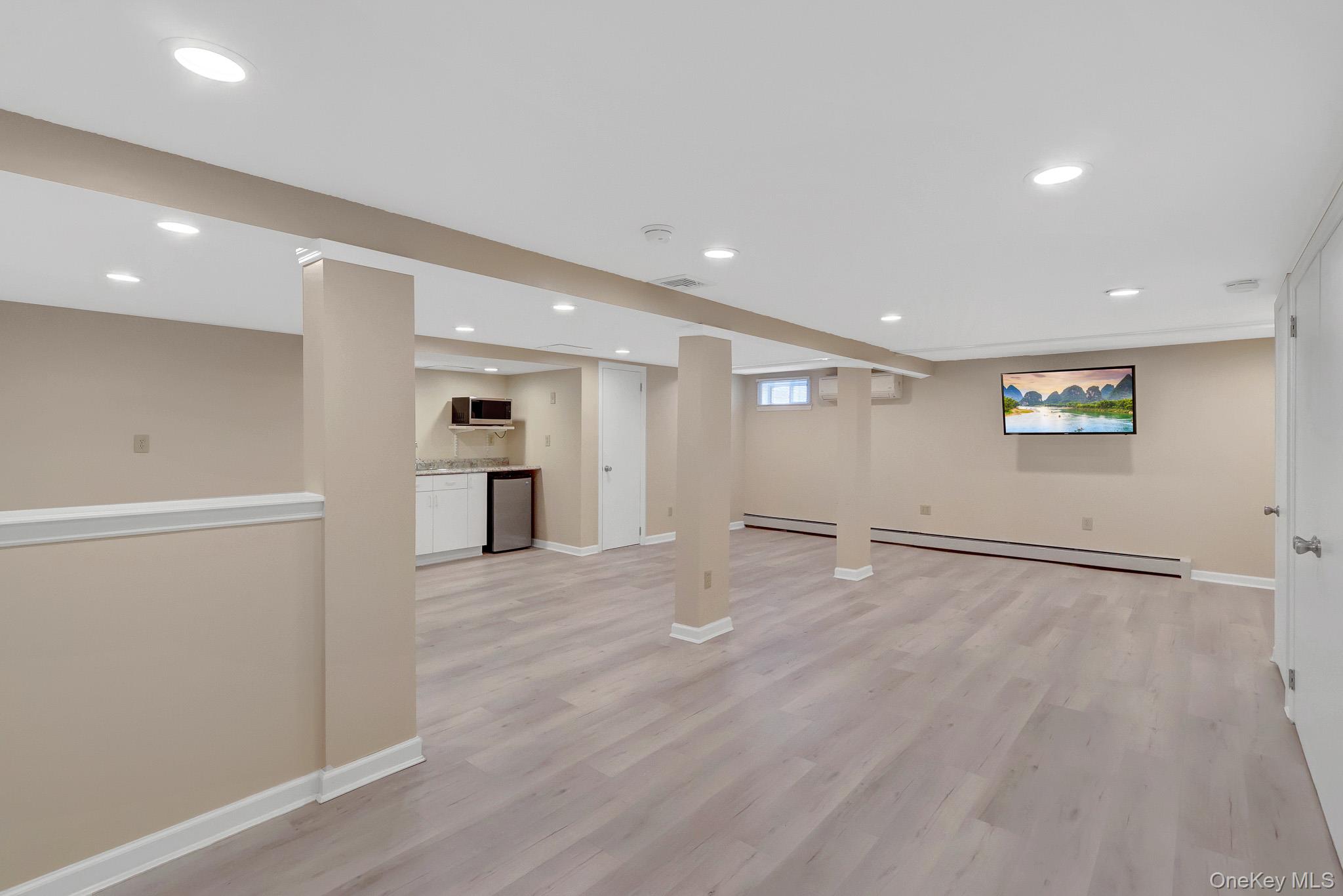 148 S Dean Street Property Photo 27