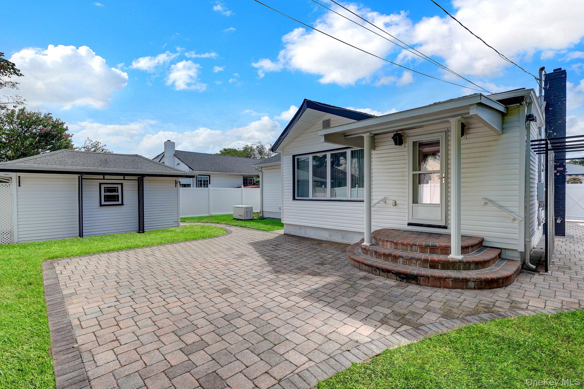 148 S Dean Street Property Photo 29