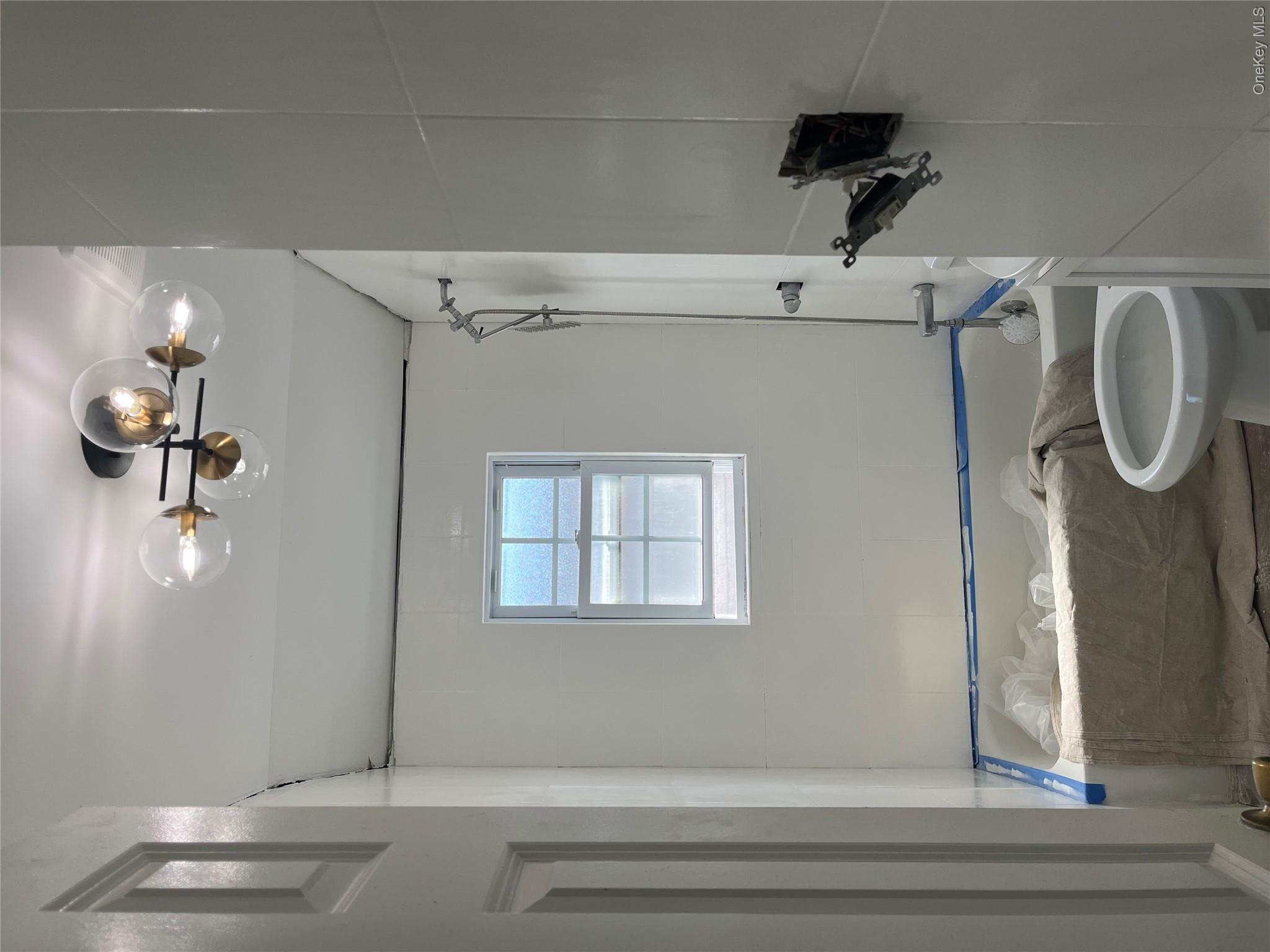 1051160 Property Photo 7