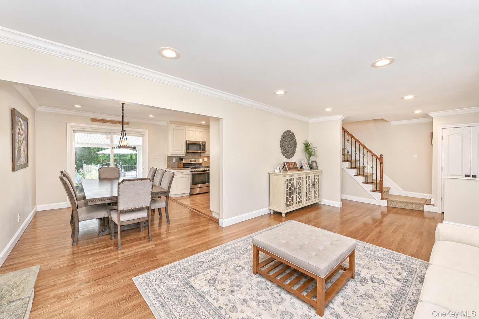 37 Gaymor Lane Property Photo 4