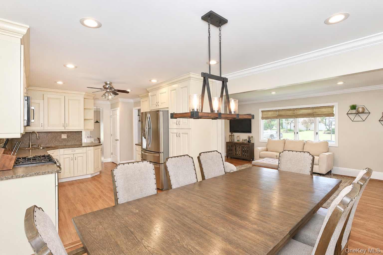 37 Gaymor Lane Property Photo 6