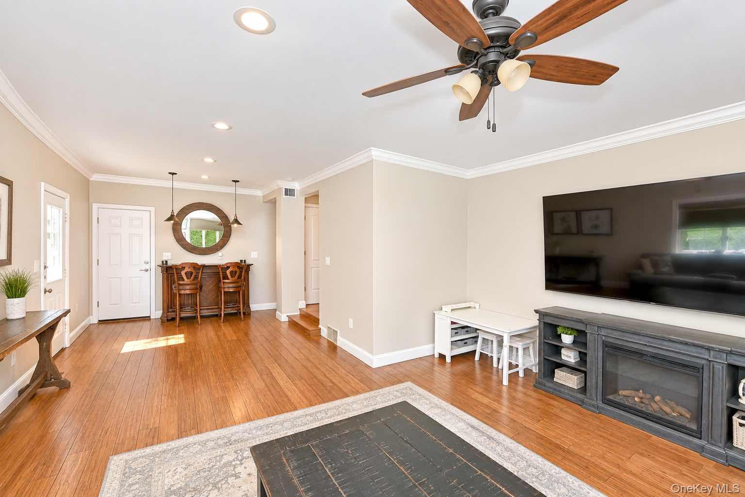 37 Gaymor Lane Property Photo 10