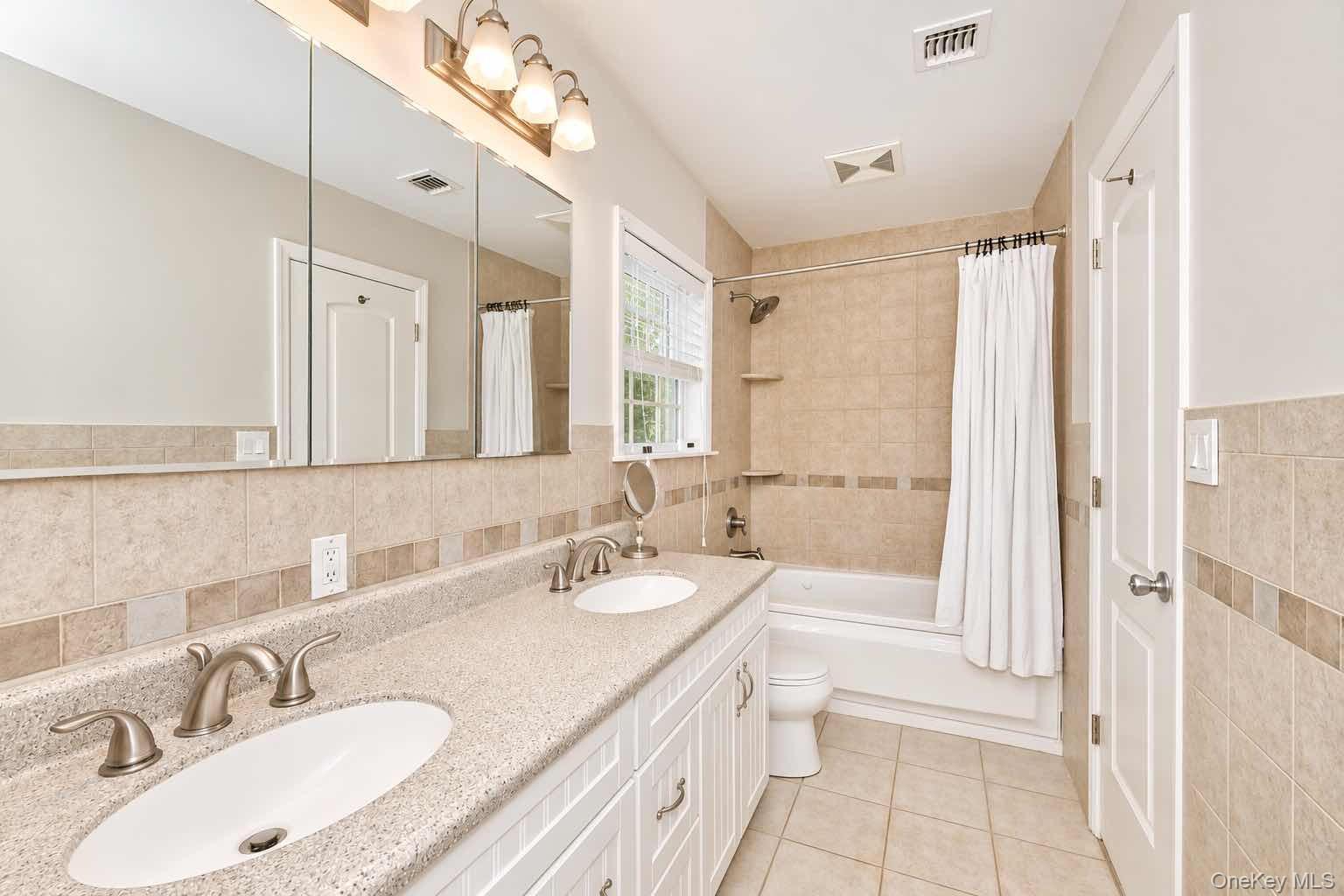 37 Gaymor Lane Property Photo 16