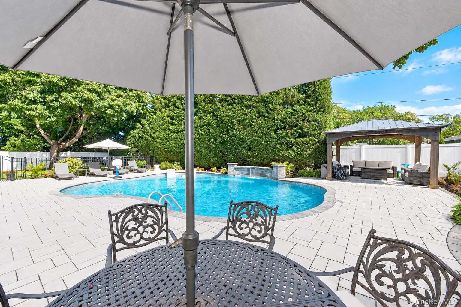 37 Gaymor Lane Property Photo 26
