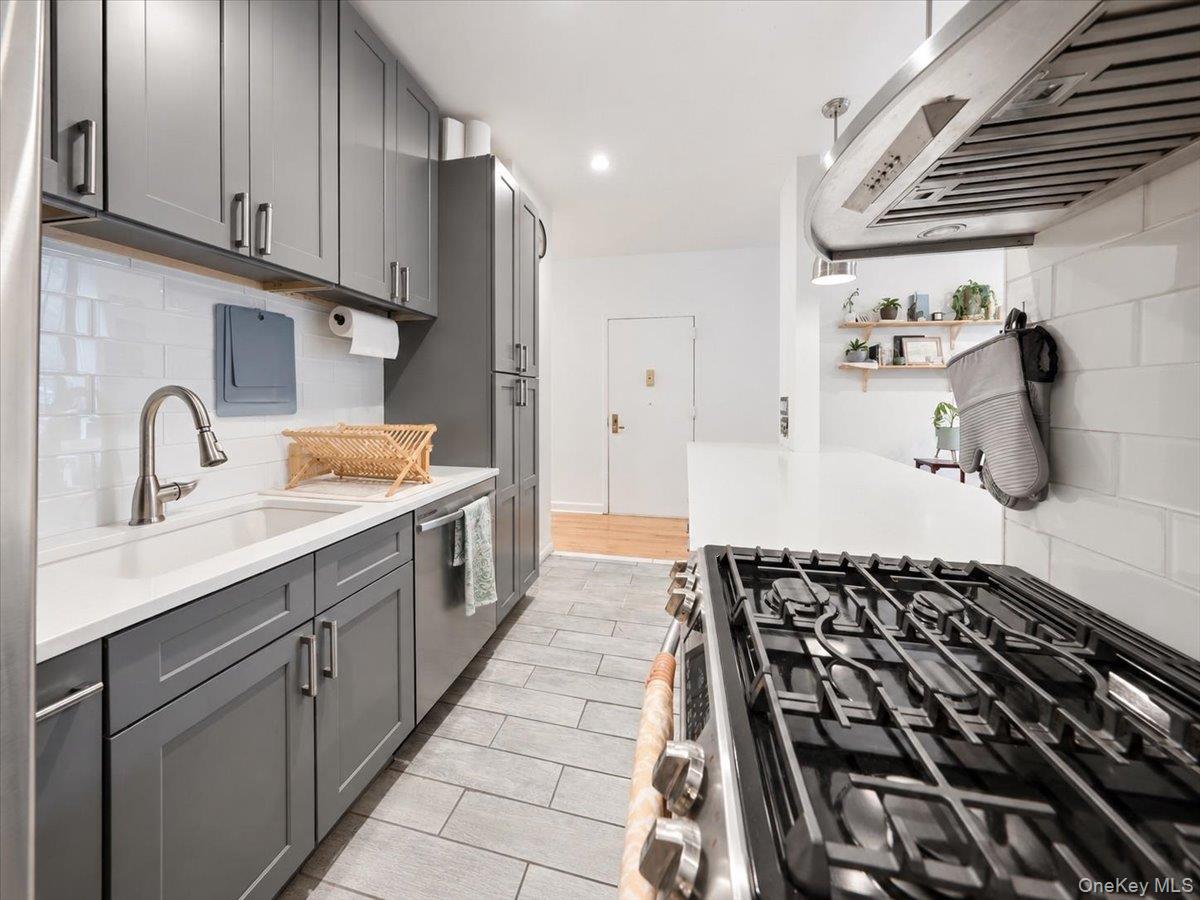 51 W 106th St New York 1a Property Photo 6