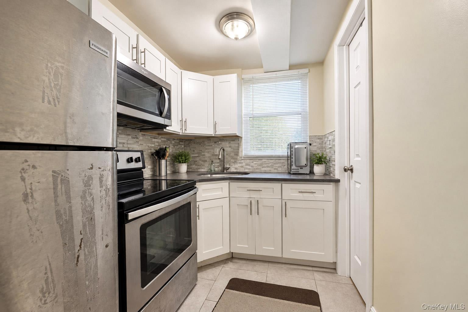 3035 Yates Avenue Property Photo 21