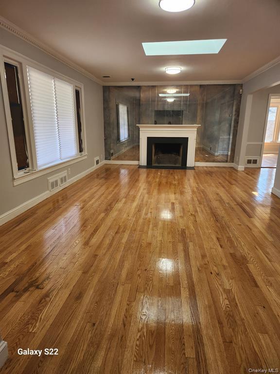 8 Brampton Lane Property Photo 7