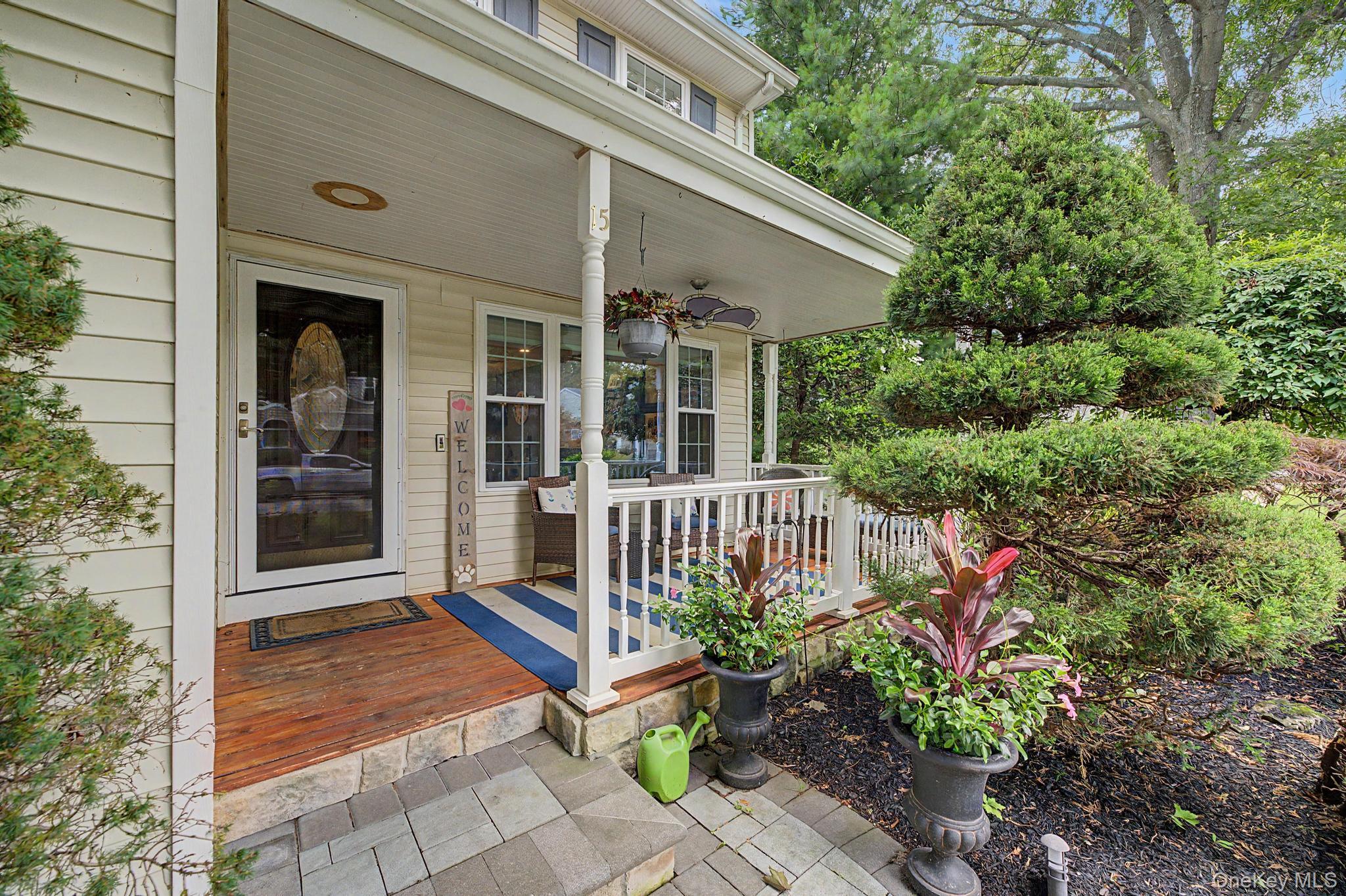 15 Winnecomac Circle Property Photo 2