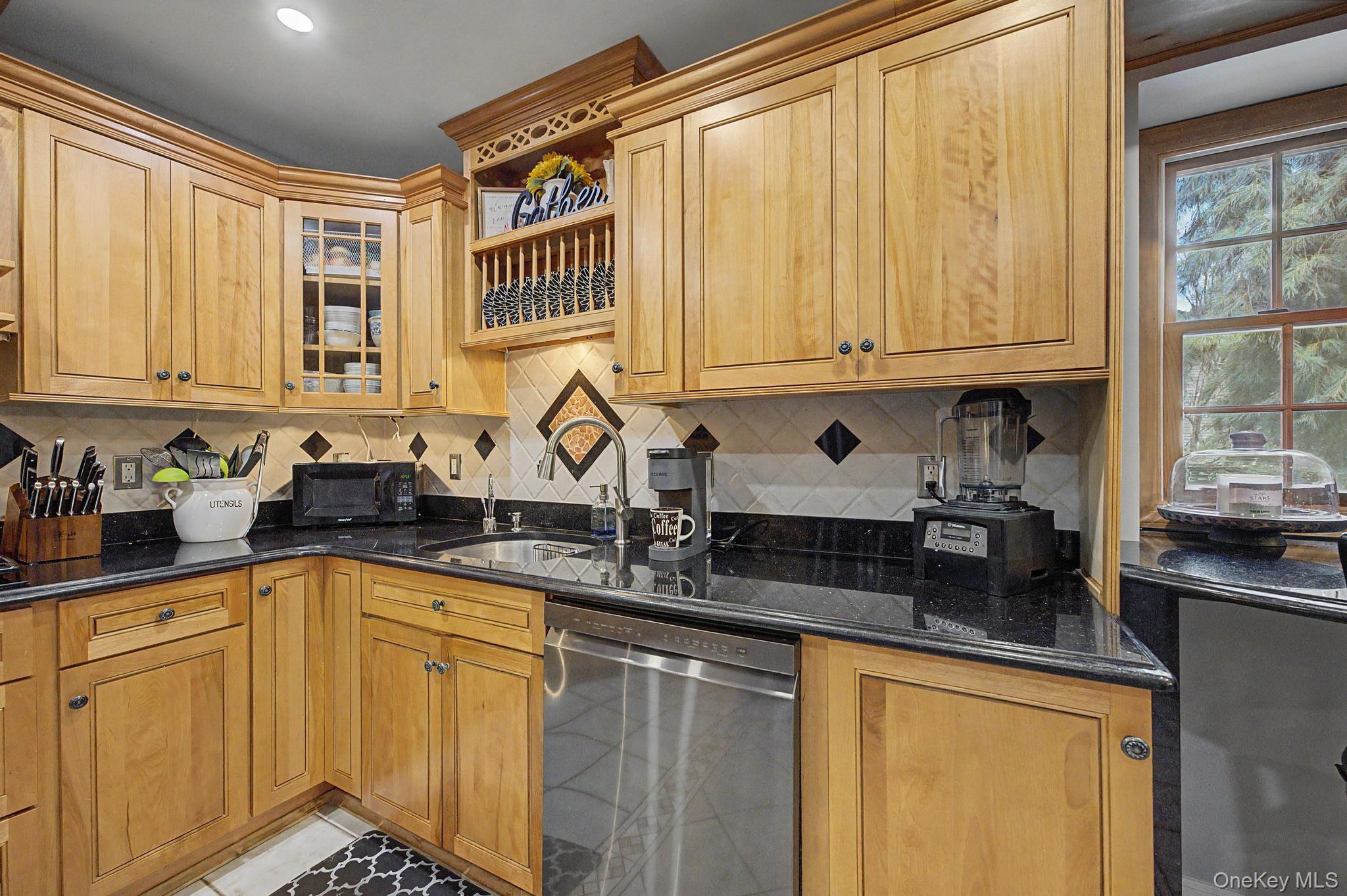 15 Winnecomac Circle Property Photo 13
