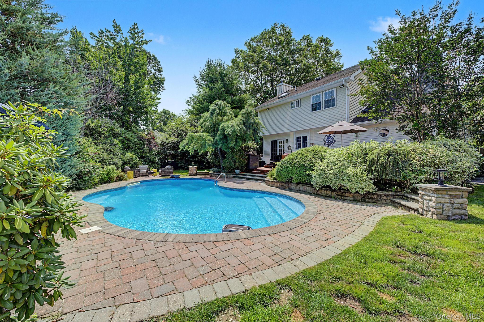 15 Winnecomac Circle Property Photo 44