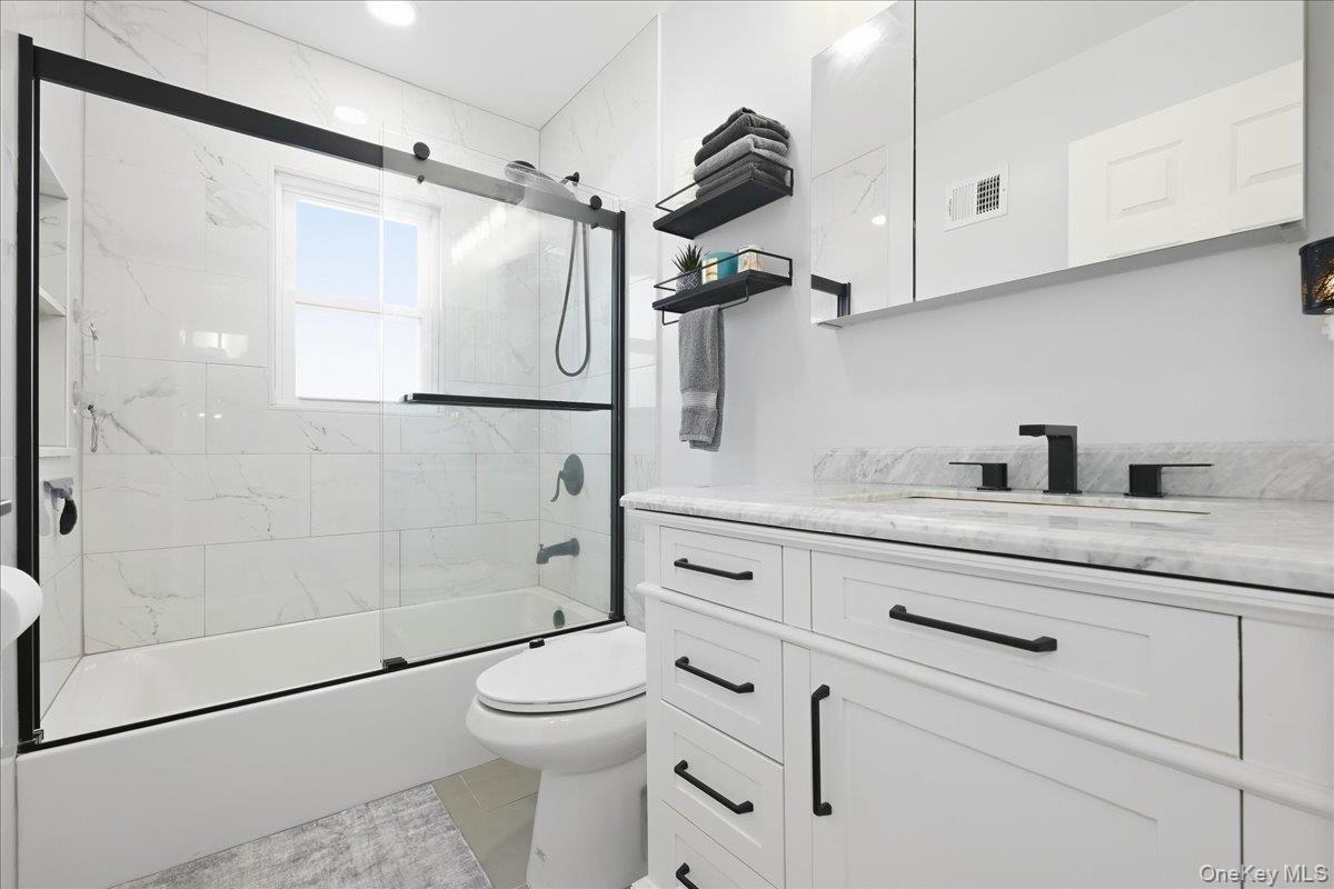 293 Roosevelt Avenue Property Photo 14
