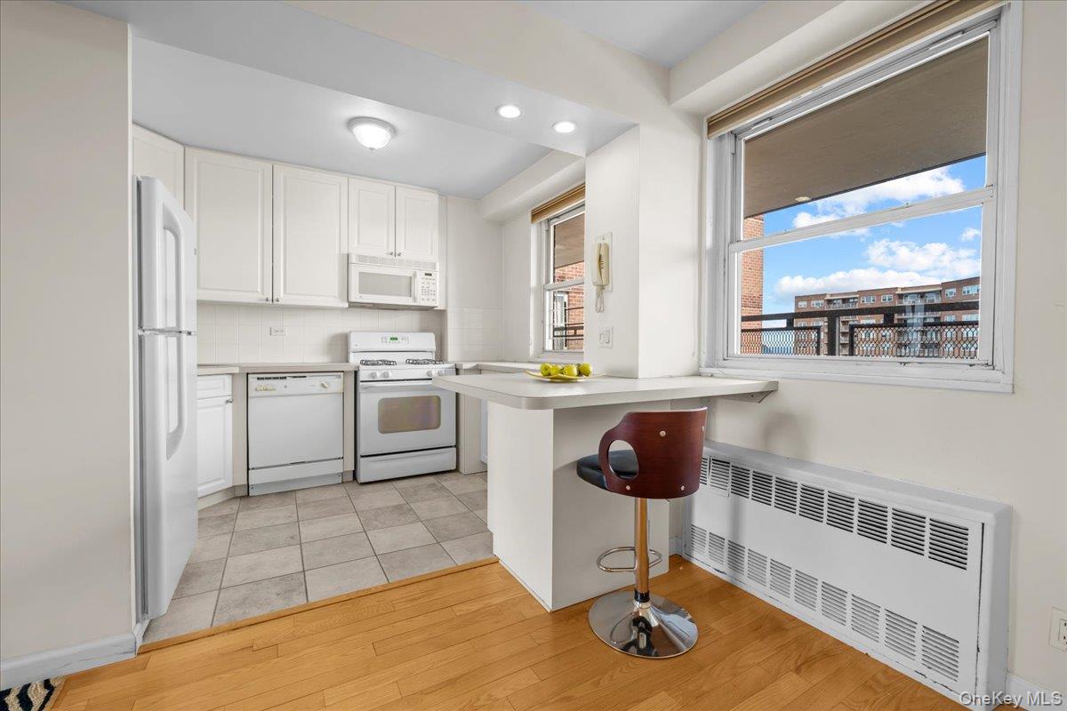 5700 Arlington Avenue 20s Property Photo 10